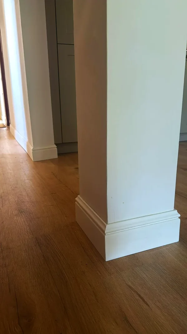 Rodapé CF12 HOMESTAR